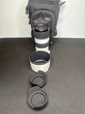 Sony FE 70-200mm f/2.8 GM OSS Zoom Lens  FOR PARTS / REPAIR - Image 1 of 4