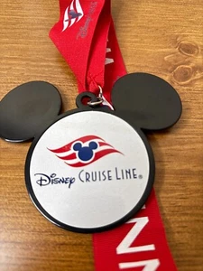 Disney Cruise Line DCL WINNER Mickey Mouse Lanyard Medal Medallion Red Black - Picture 1 of 3