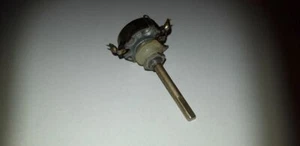 Potentiometer / Lautstärkeregler aus Loewe Opta Bella 67 Typ 82 020 - Bild 1 von 3