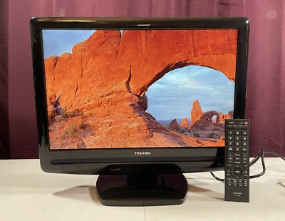 19" Toshiba 1080i LCD HD TV Monitor w/ Remote (Working 100%) VGA S-VIDEO HDMI - Image 1 of 4