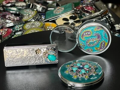 Colección de 3 piezas, espejo de maquillaje compacto, lupa, caja de lápiz labial  Foto 1 de 4