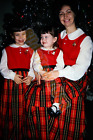 Arbre de Noël vintage 1973 diapositive mère et filles avec robes assorties X6I065