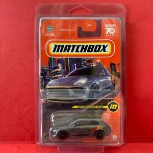 2023 Matchbox Super Chase MBX Mainline # Porsche Macan S with Protector