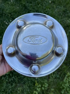 Ford Expedition F-150 1999-2004 camioneta tapa central cromada YL34-1A096-CB 5 orejetas Foto 1 de 4