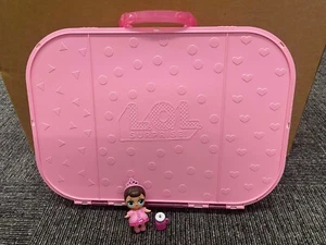 LOL Surprise Fashion Show on the Go Storage Case with Doll - Picture 1 of 12