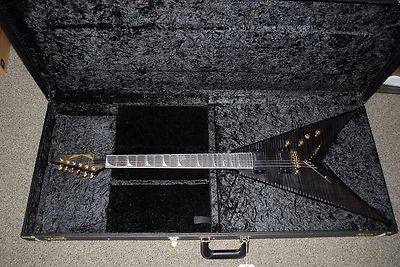 Dean Guitar Dave Mustaine USA VMNT V Black Gold NEW Signed Dealer Megadeth - Image 1 of 4