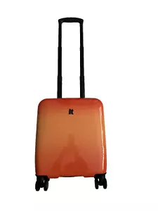 it Luggage lightweight spinner carry on 14" Tall 8 wheels Ombre Orange Pink - Picture 1 of 10