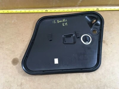 Cubierta de acceso puerta derecha Volkswagen Beetle 2012-2016 5C5837916 OEM. Foto 1 de 4