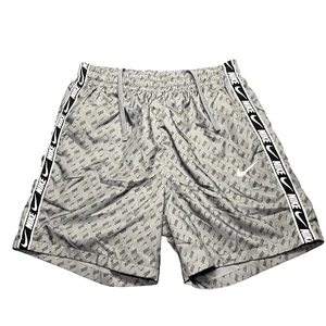 Pantalones Cortos De Colección Nike NSW AOP Repetición Swoosh Cuadros Spellout Talla Mediana Gris Fútbol - Imagen 1 de 7