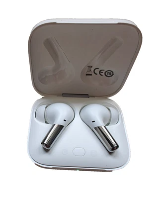 OnePlus Buds Pro Glossy White Bluetooth Wireless Earphones ANC Model E503A - Image 1 of 2