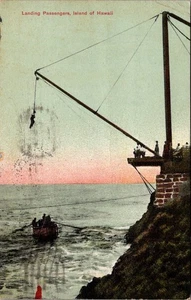LANDING PASSENGERS Island of Hawaii HI c1911 boat Postcard - Imagen 1 de 2