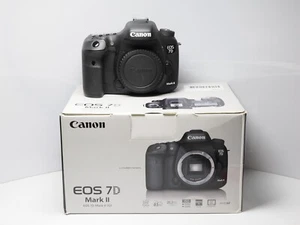 Canon EOS 7D Mark II 20,2 Mpx - Foto 1 di 6