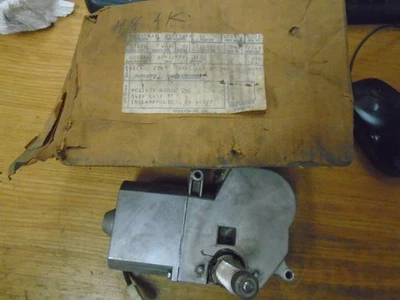 OEM 1978-1990 Dodge Omni Plymouth Horizon LIFT GATE WIPER MOTOR 5211024 - Image 1 of 4