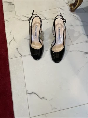manolo blahnik 38 preto clássico - Imagem 1 de 4
