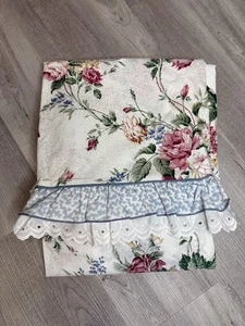 Waverly Fieldcrest Belle Rive Queen Flat Sheet Ruffled Eyelet Cottagecore Rose - Picture 1 of 9