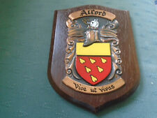 ALFORD FAMILY - COAT OF ARMS WOODEN SHIELD / WALL PLAQUE