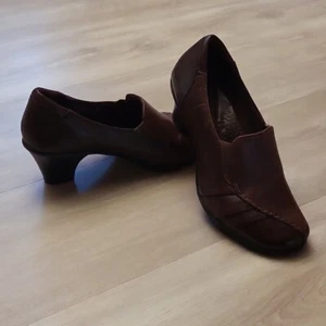 Bass Womens 9M Tansey Slip On Block Heel Leather Brown Classy Professional - Picture 1 of 7