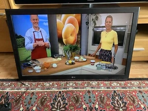TV 42CS460S LG Flachbildschirm Fernseher TV - Bild 1 von 6