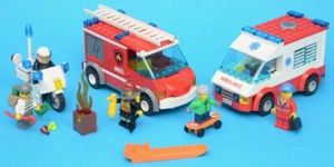 LEGO 60023 - City Starter Set - City / Police / Fire / Hospital - 2013 - Picture 1 of 15