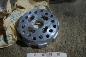 CESTA EMBRAGUE EXTERIOR HONDA ORIGINAL C110 C115 CA110 22101-011-000 NOS - Imagen 1 de 4