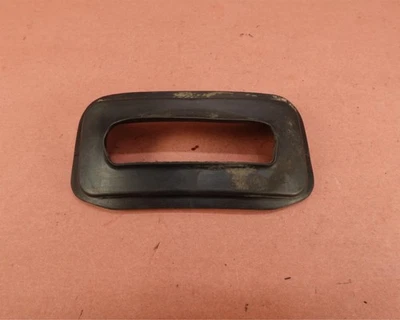 Yamaha Road Star XV1700 2004-2007 soporte de montaje de goma Foto 1 de 4