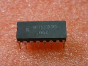 MP7510 MP7510DIKD AD7510 CMOS quad SPST analog switches DIL16 - NEW! NEUF - Imagen 1 de 1