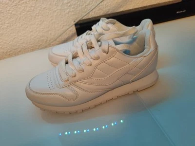 Damen Turnschuhe Schuhe Sneaker Gr. 39 von Vty - Bild 1 von 4