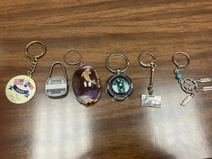 Mixed Lot Of 6 Vintage, travel & variety Key Chains - Picture 1 of 13