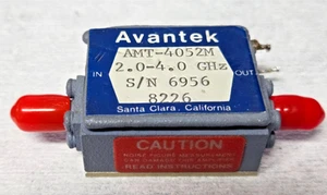 Amplificador de señal pequeño de banda ancha Avantek AMT-24052M 12 V SMA hembra 18-26 GHz - Imagen 1 de 7