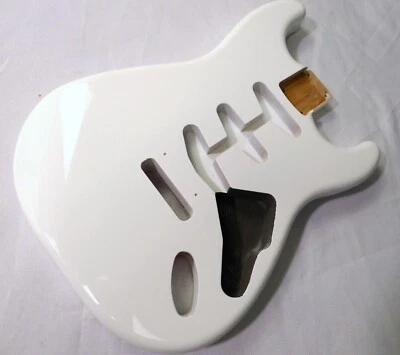 Strat Stratocaster Guitar Body 3 pcs North American Alder SSS White ≦ 2.2kg - Image 1 of 4