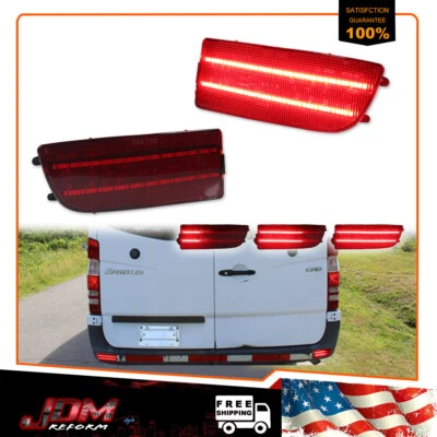 Luces de freno de parachoques 3 en 1 con señal de giro secuencial para 07-18 Benz Sprinter W90 Foto 1 de 4