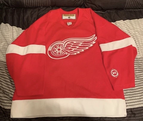 Vintage Koho Detroit Red Wings Jersey Size Medium Cover