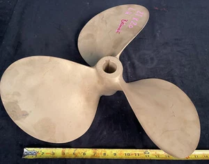 HyTorq 21" x 20 Pitch 3 Blade Left Hand Bronze Inboard Boat Propeller - Picture 1 of 6