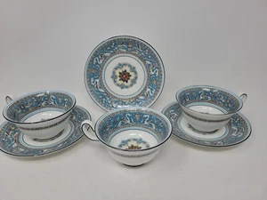 Set 3 Coppe Turchese Fiorentine Wedgwood e Dischi con Medaglione Frutta - Foto 1 di 11