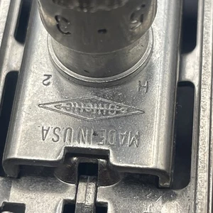 Vintage 1962 Gillette Adjustable 1-9 DE Safety Razor Date Code H2 (#5) - Picture 1 of 6