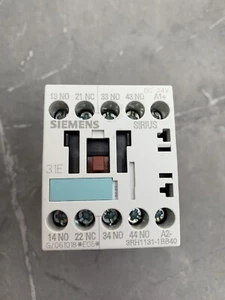 Leistungsschalter Siemens SIRIUS 3RH1131-1BB40 - Bild 1 von 2