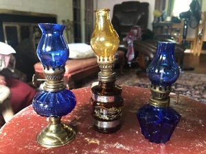 3 Vintage Glas Mini Öllampe Hurricane 2 Kobaltblau 1 Bernstein 4 - 6" hoch - Bild 1 von 10