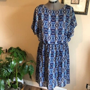 Cato dress with detailing in back - Picture 1 of 3