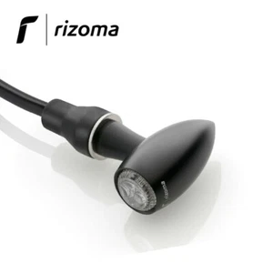 FRECCIA SINGOLA [RIZOMA] ''CLUB S'' A LED UNIVERSALE OMOLOGATA / NERO - FR155B - Foto 1 di 1