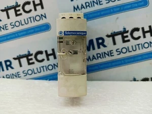 Schneider Electric Re7tl11bu Time Relay Made Indonesia Rated Frequency: 50-60hz - Picture 1 of 5