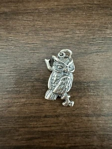 Shube’s Dakota West Sterling Silver Owl Charm / Pendant 1.96g - Picture 1 of 3