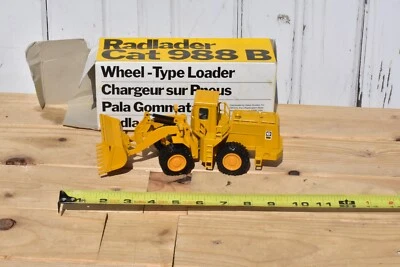CATERPILLER CAT RADLANDER 988 B WHEEL TYPE BUCKET LOADER PAYLOADER 1:50 BOX - Image 1 of 4