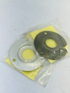 Cushman 809356 Sideplate Cup Seal Retainer Pack of 2 - Picture 1 of 3