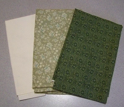 Lote de 3 telas de edredón de algodón verde y blanco de 2 1/2 yardas. total Thimbleberrie & Moda Foto 1 de 4