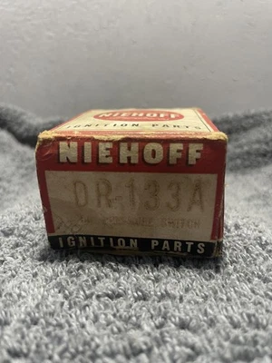NOS Niehoff DR-133A 发动机油压开关 — 第 1/4 张图片