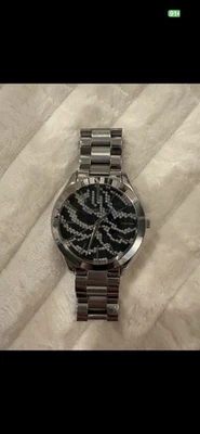 Reloj para mujer Michael Kors MK3314 delgado pasarela patrón cebra cristal esfera pavé” Foto 1 de 2