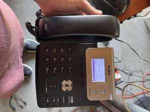 Yealink SIP-T21P E2 Dual-line Entry Level IP Phone No Power Supply - Picture 1 of 2