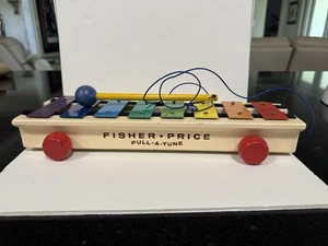 Vintage Fisher Price Pull - A - Tune Xylophone #870 - Picture 1 of 6