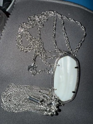 Kendra Scott Ivory Mother Of Pearl Rayne Long Pendant Necklace Silver NEW $80 - Image 1 of 3