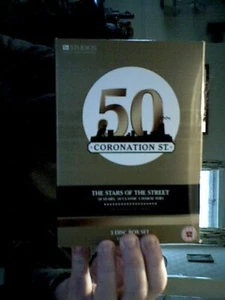 50 YEARS STARS OF THE STREET (CORONATION ) 3 DVD BOXSET BIRTHDAY CHRISTMAS  - Bild 1 von 2
